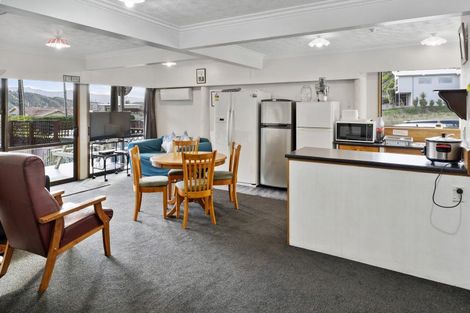 Photo of property in 318 Waikawa Road, Waikawa, Picton, 7220