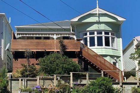 Photo of property in 17 Emerson Street, Berhampore, Wellington, 6023