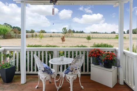 Photo of property in Sawyers Arms Hotel, 11 Buckland Street, Tikokino, Waipawa, 4273