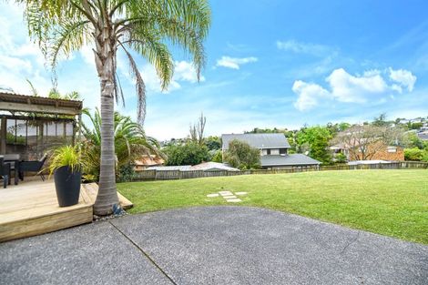 Photo of property in 8 Serrata Place, Browns Bay, Auckland, 0630