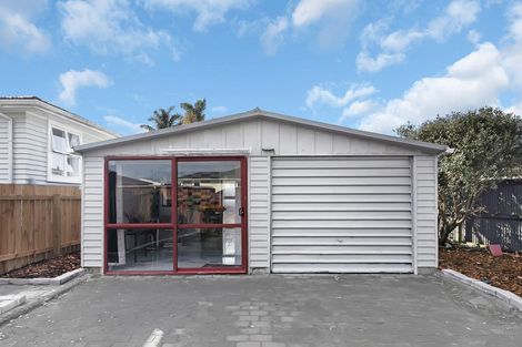 Photo of property in 1 Marybeth Place, Rosehill, Papakura, 2113