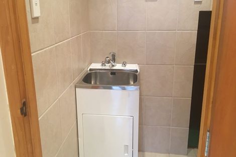 Photo of property in 18 Shetland Street, Glen Eden, Auckland, 0602