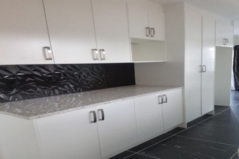 Photo of property in 21 Royal Arch Place, Rosehill, Papakura, 2113