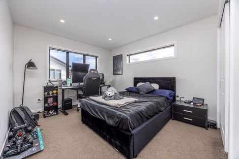 Photo of property in 61b Margan Avenue, New Lynn, Auckland, 0600