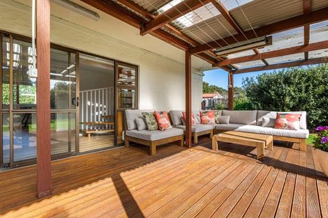 Photo of property in 92 Wymer Road, Glenbrook, Waiuku, 2681