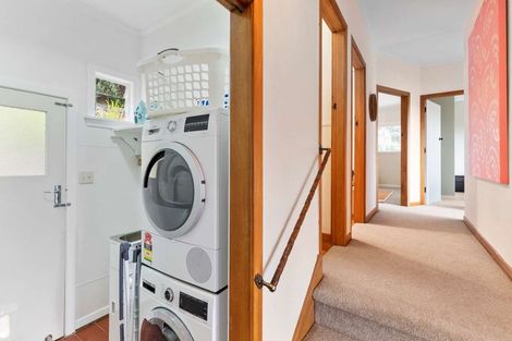 Photo of property in 32 Wairere Road, Bastia Hill, Whanganui, 4500