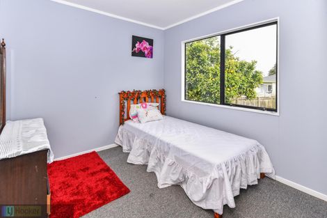 Photo of property in 48 Maplesden Drive, Clendon Park, Auckland, 2103