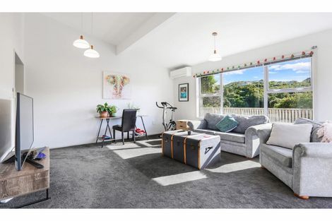 Photo of property in 100b Normandale Road, Normandale, Lower Hutt, 5010