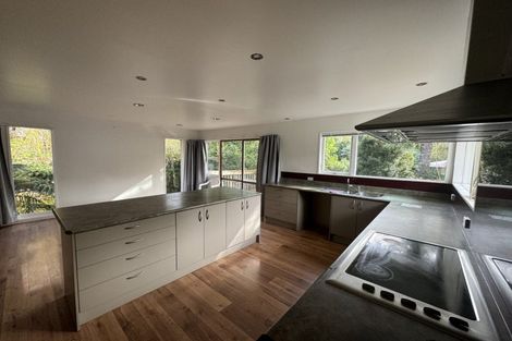 Photo of property in 28 Halver Road, Hillpark, Auckland, 2102