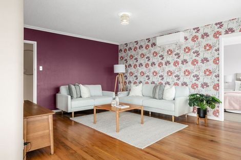 Photo of property in 1 Kingsley Street, St Andrews, Hamilton, 3200