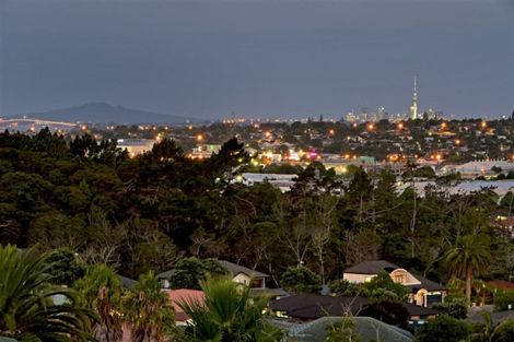 Photo of property in 10 San Lorenzo Rise, Henderson, Auckland, 0612