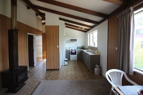 Photo of property in 10 Huia Street, Waikawa, Picton, 7220