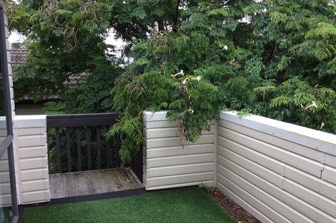 Photo of property in 8c Schnapper Rock Road, Schnapper Rock, Auckland, 0632