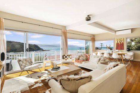 Photo of property in 30 Milne Terrace, Island Bay, Wellington, 6023