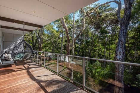 Photo of property in 15e Balmain Road, Birkenhead, Auckland, 0626