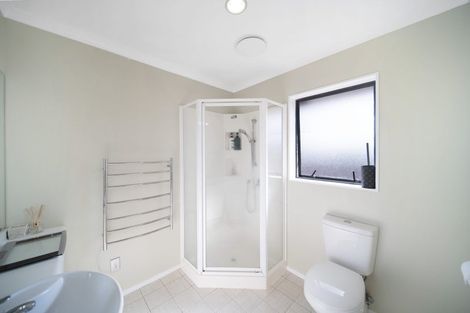 Photo of property in 26 Carriage Close, Northpark, Auckland, 2013