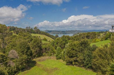 Photo of property in 7 Tironui Place, Whitianga, 3510