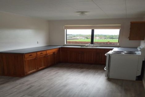 Photo of property in 2/16 Secretariat Place, Randwick Park, Auckland, 2105