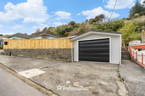 Photo of property in 83 Coast Road, Wainuiomata, Lower Hutt, 5014