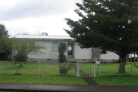 Photo of property in 6 Bates Street, Papakura, 2110