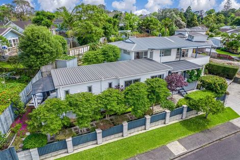 Photo of property in 4 Bacot Place, Howick, Auckland, 2014