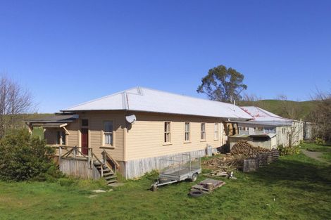 Photo of property in 3345 Weber Road, Weber, Dannevirke, 4970