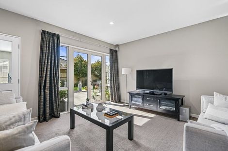 Photo of property in 9 Providence Place, Redwood, Christchurch, 8051