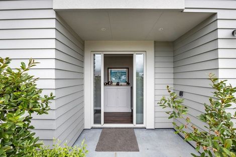 Photo of property in 46 Plescher Crescent, Leamington, Cambridge, 3432