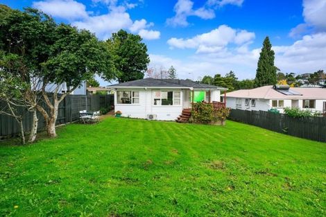 Photo of property in 18 Bentley Avenue, Glenfield, Auckland, 0629