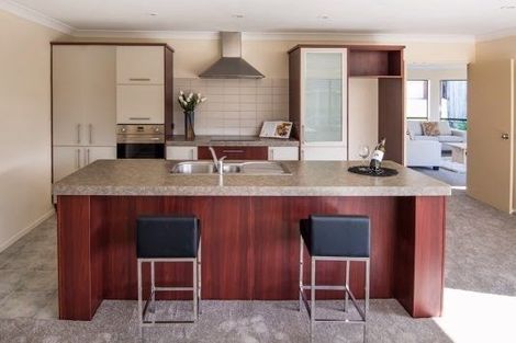 Photo of property in 36 Lilybank Crescent, East Tamaki, Auckland, 2013