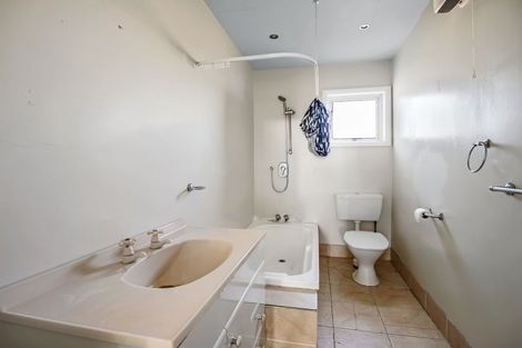 Photo of property in 16 Argyle Street, Balclutha, 9230