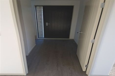 Photo of property in 33 Carole Crescent, Pakuranga, Auckland, 2010