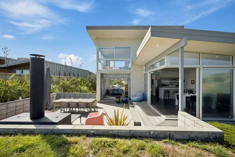Photo of property in 14 Beachview Grove, Peka Peka, Waikanae, 5391