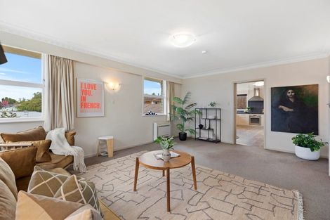 Photo of property in 19 Regent Street, Brookfield, Tauranga, 3110