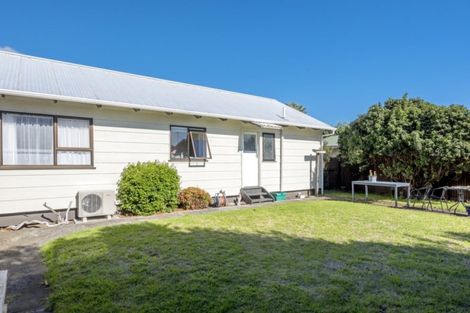 Photo of property in 61 Arawhata Road, Paraparaumu, 5032