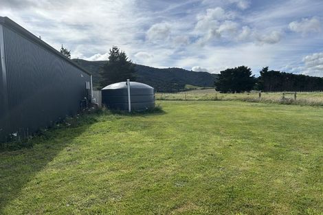 Photo of property in 370 Western Lake Road, Western Lake, Featherston, 5773