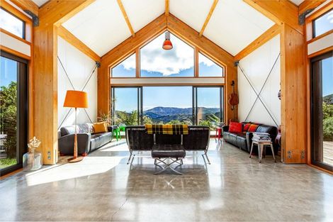 Photo of property in 80 Southernthread Road, Brooklyn, Wellington, 6021