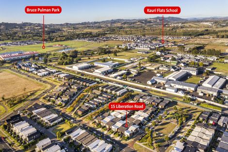 Photo of property in 15 Liberation Road, Papakura, 2110