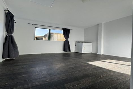 Photo of property in 59h Astley Avenue, New Lynn, Auckland, 0600