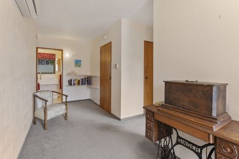 Photo of property in 38 Walton Avenue, Waikanae, 5036