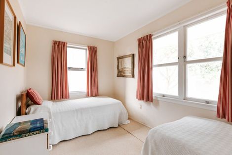 Photo of property in 69 Marine Parade, Mount Maunganui, 3116