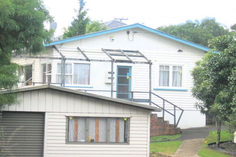 Photo of property in 30 View Road, Henderson, Auckland, 0612