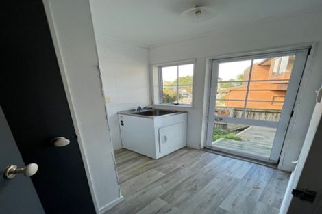 Photo of property in 53 Bassett Road, Johnsonville, Wellington, 6037