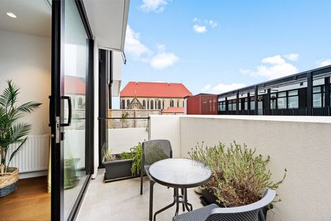 Photo of property in 25 Erica Pabst Way, Island Bay, Wellington, 6023