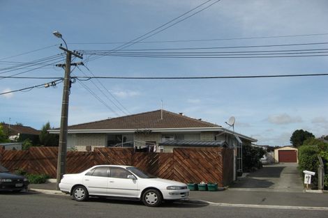 Photo of property in 2/68 Osborne Street, Waltham, Christchurch, 8011