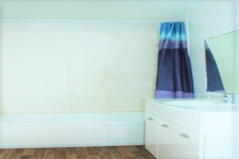 Photo of property in 71a Barrack Road, Mount Wellington, Auckland, 1060