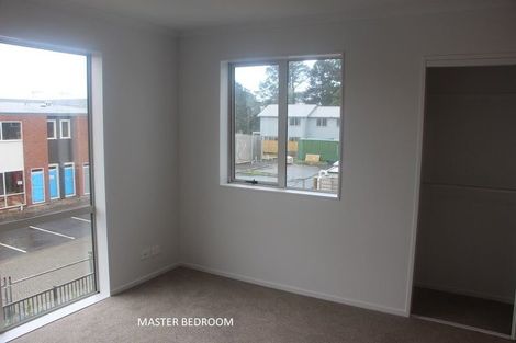 Photo of property in 29 Ambar Ridge Avenue, Massey, Auckland, 0614