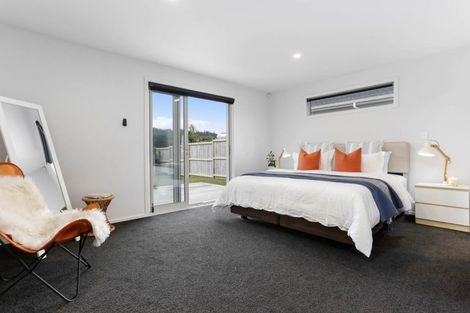 Photo of property in 48 Jane Maree Road, Kumeu, 0810