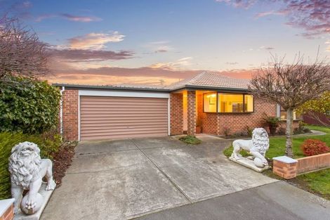 Photo of property in 107 Racecourse Road, Sockburn, Christchurch, 8042