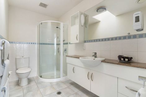 Photo of property in Anchorage Apartments, 411/36 Victoria Road, Mount Maunganui, 3116